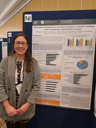 Dr Róisín McCarthy, Research Officer, National Screening Service, presenting her poster on the ‘Motivators and barriers to cervical screening in Ireland: Findings from a nationally representative survey’.