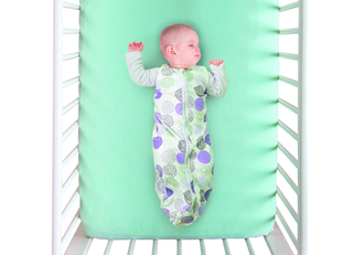 Baby sleeping on side: Is it safe and best positions